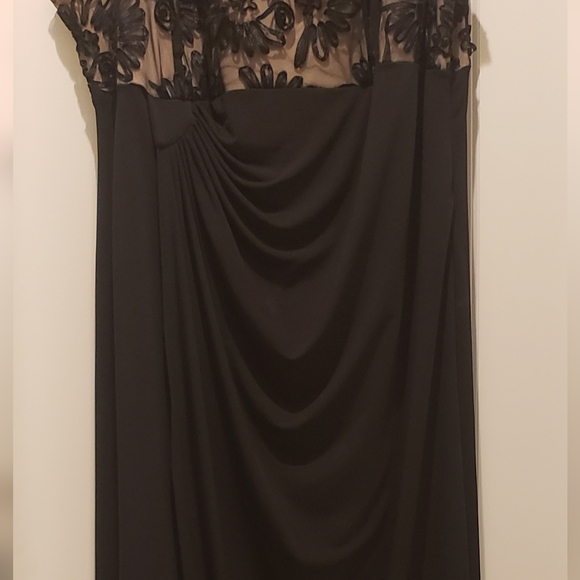 Black and Beige Sheer Embroidery Dress - Picture 7 of 9